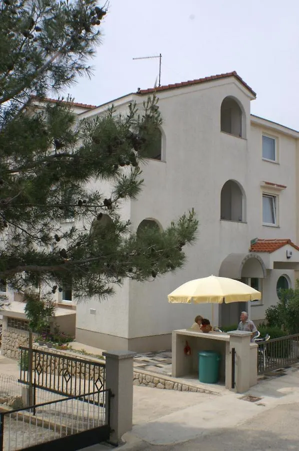 Apartments By The Sea Mandre, Pag - 4098