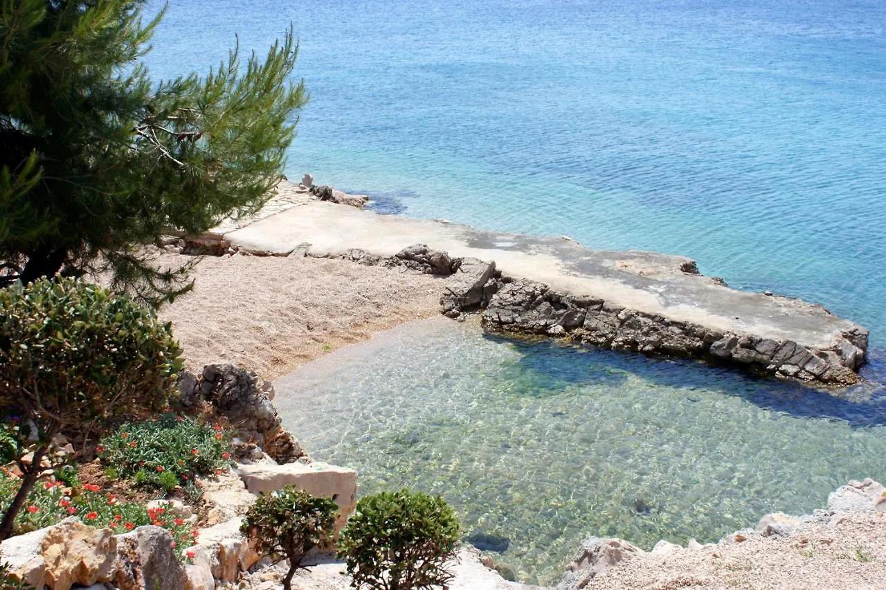 Apartments By The Sea Mandre, Pag - 4098 0*, Mandre Croatia