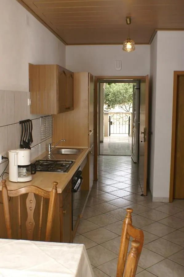 Apartments By The Sea Mandre, Pag - 4098